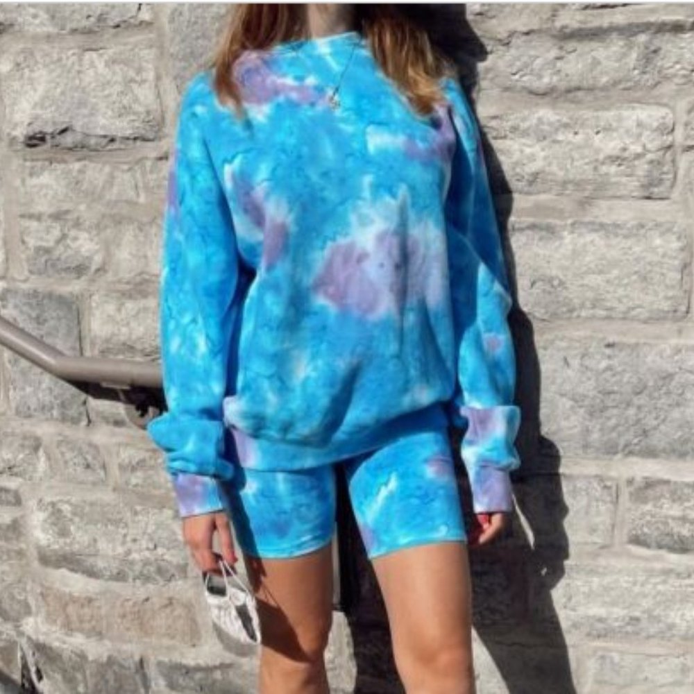 NWT La Detresse Blueberry Mystic Pullover Tie Dye Crewneck Sweatshirt Small